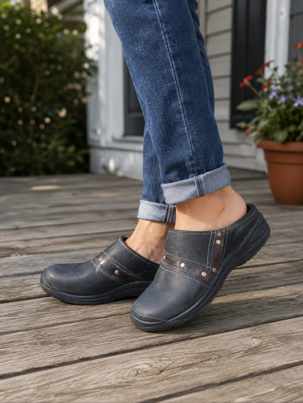 KEEN Chester Leather Clogs